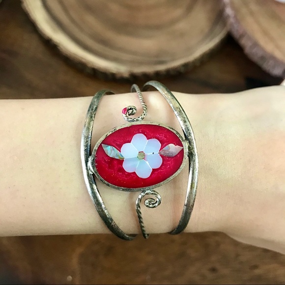 Jewelry - 1920’s VINTAGE Antique/Unique Rustic Silver Adjustable Vibrant Flower Bracelet
